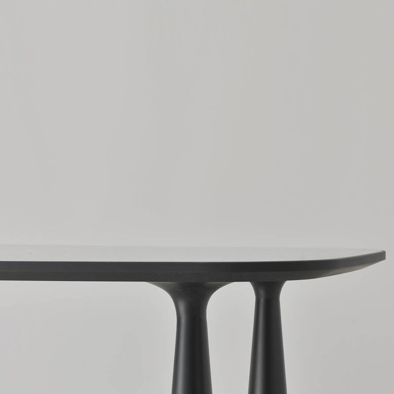 Airnova Mirr dining table Italian Design Interiors