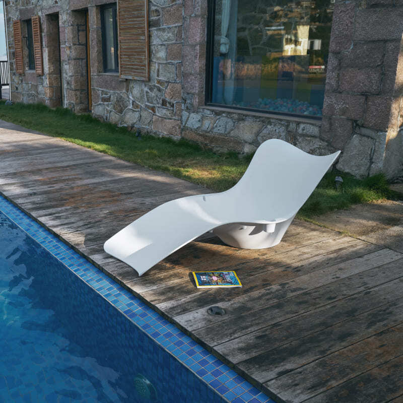 Couture Jordin Ocean In Pool Chaise Italian Design Interiors